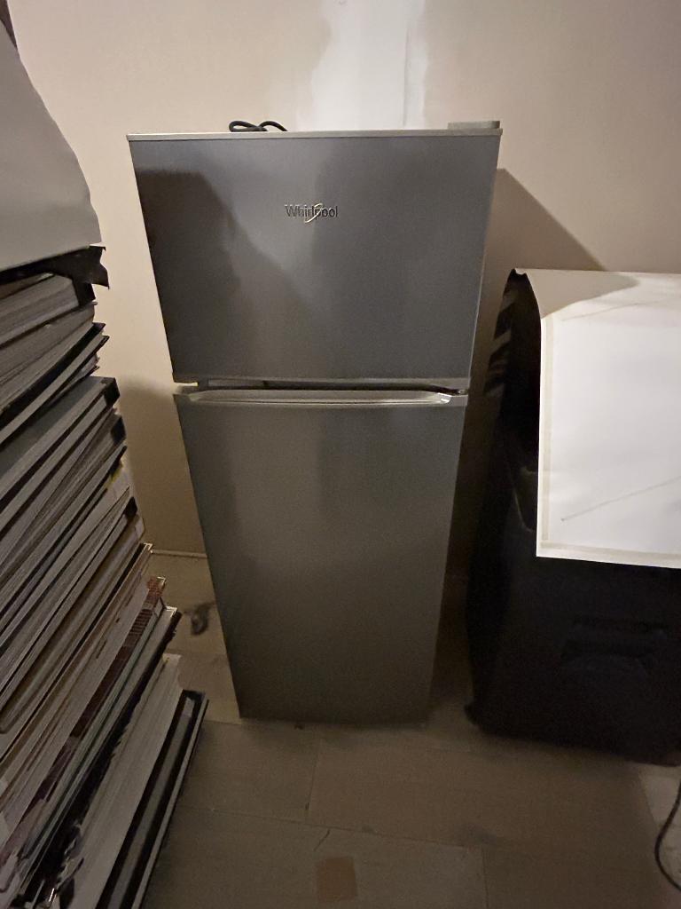 Frigo, Electroménager, Réfrigérateurs & Frigos, Avec compartiment congélateur, Utilisé, 100 à 150 litres, 60 cm ou plus