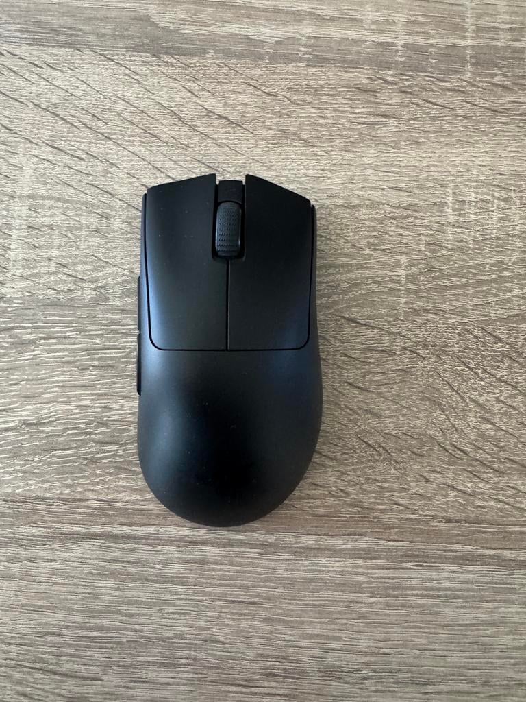 Razer Deathadder V3 pro, Computers en Software, Muizen, Ophalen of Verzenden, Zo goed als nieuw, Draadloos, Muis
