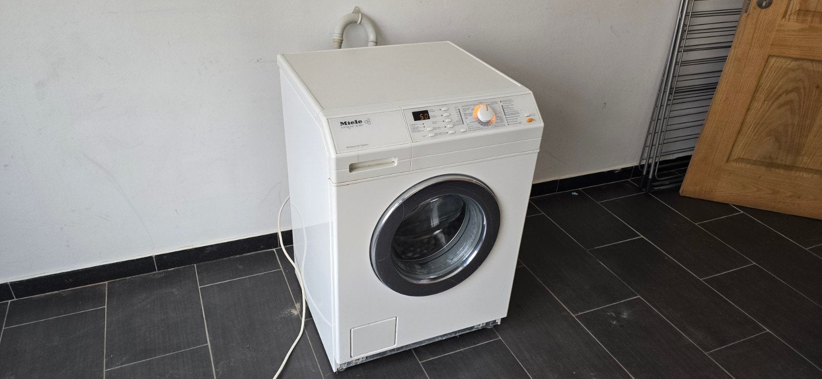 Wasmachine miele softtronic w2597 wasmachine voor wandmontag, Elektronische apparatuur, Ophalen of Verzenden