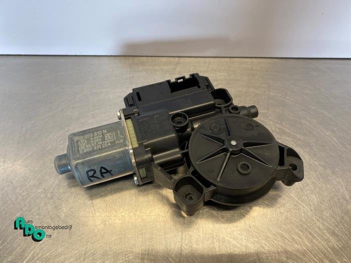 Moteur de vitre portière d'un Volkswagen Polo (Polo 14-), Autos : Pièces & Accessoires, Volkswagen, -, 3 mois de garantie, Utilisé