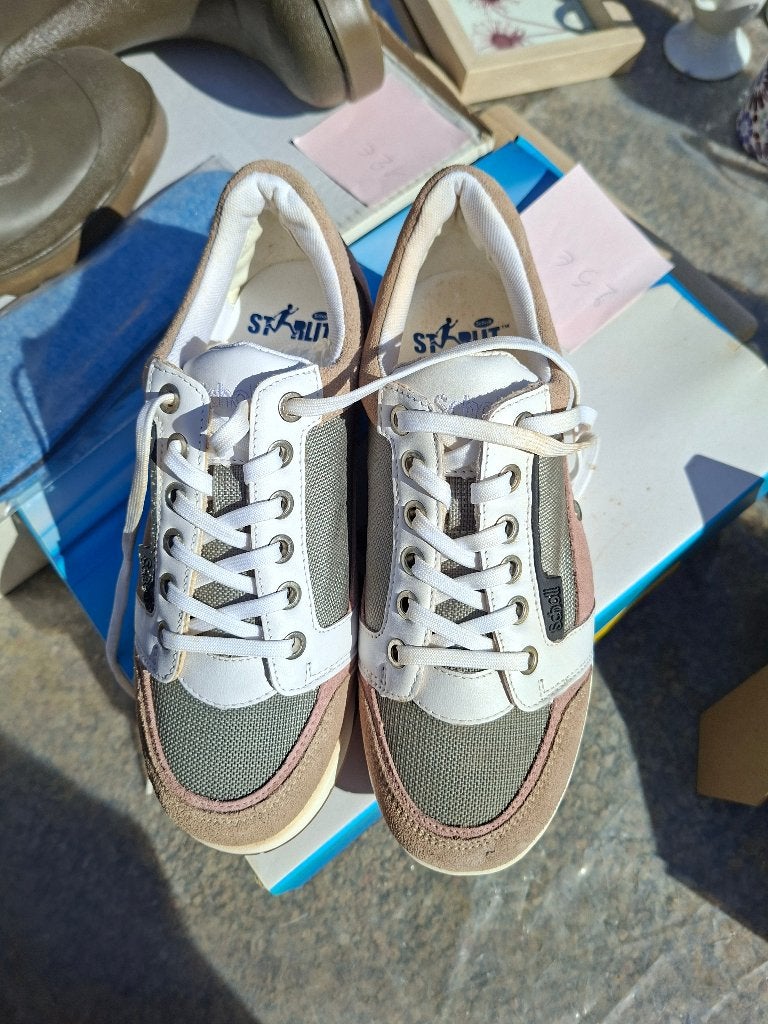 Chaussure scholl pointure 37, Vêtements | Femmes, Neuf, Autre, Sneakers et Baskets, Enlèvement