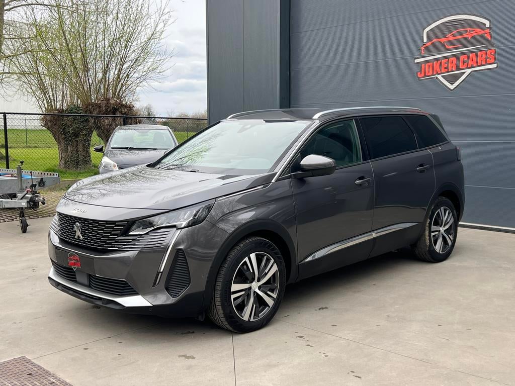 Peugeot 5008 NEWSUV 130pk Allure 7Plaats Camera ZetelVerw., Auto's, 116 g/km, Euro 6, 1199 cc, Leder en Stof