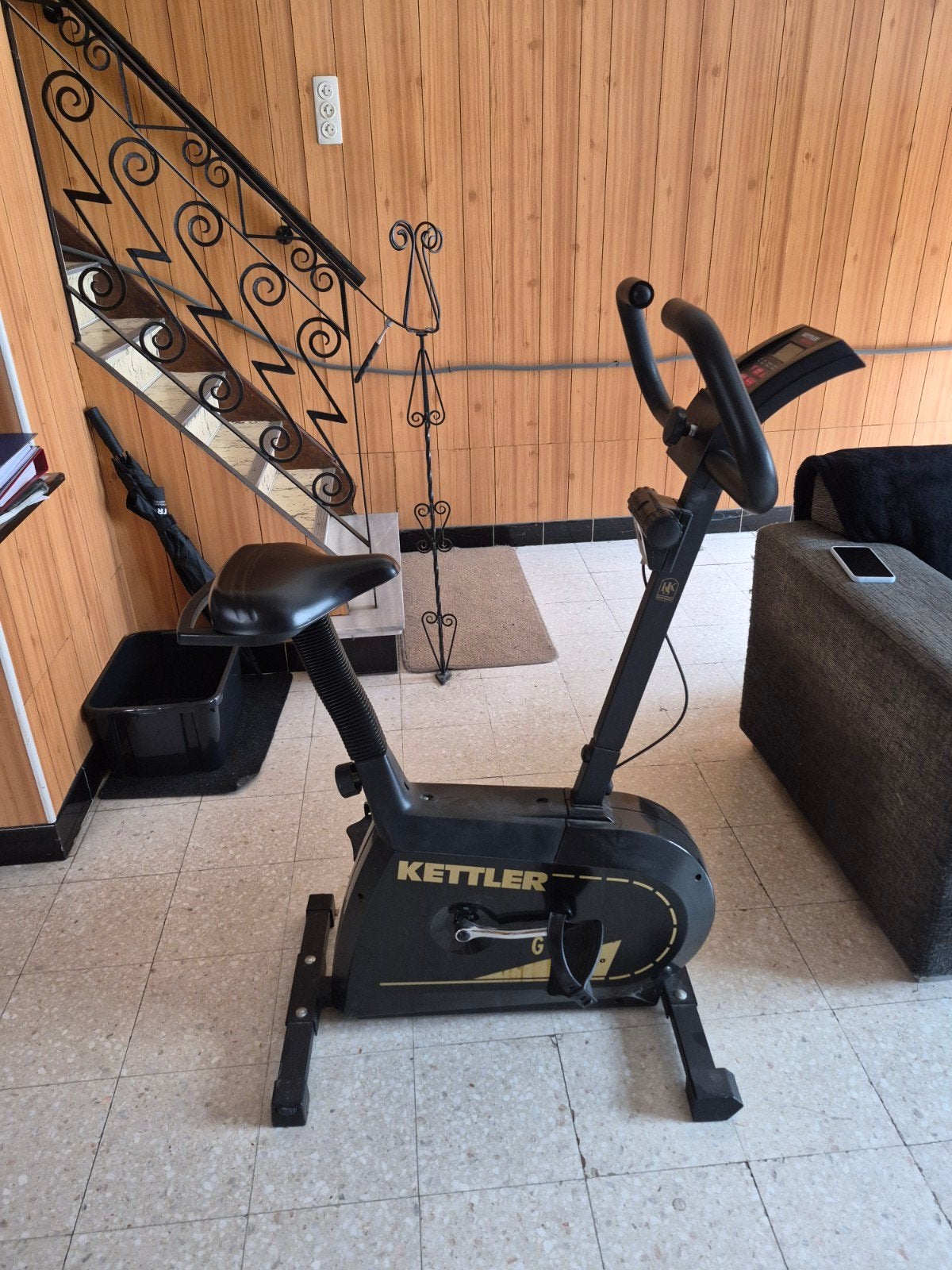 Velo d'appartement, Sports & Fitness, Enlèvement, Utilisé, Jambes, Vélo d'appartement