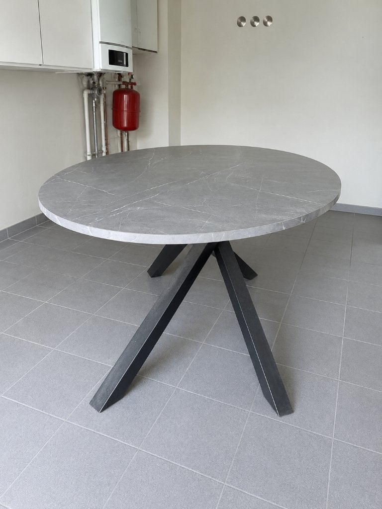 Tafel, Huis en Inrichting, Tafels | Eettafels, Ophalen, Zo goed als nieuw, Modern, Vier personen