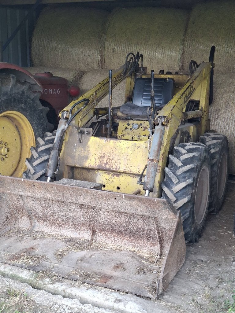 Bobcat Clayes, Enlèvement, Chargeuse sur pneus ou Chouleur