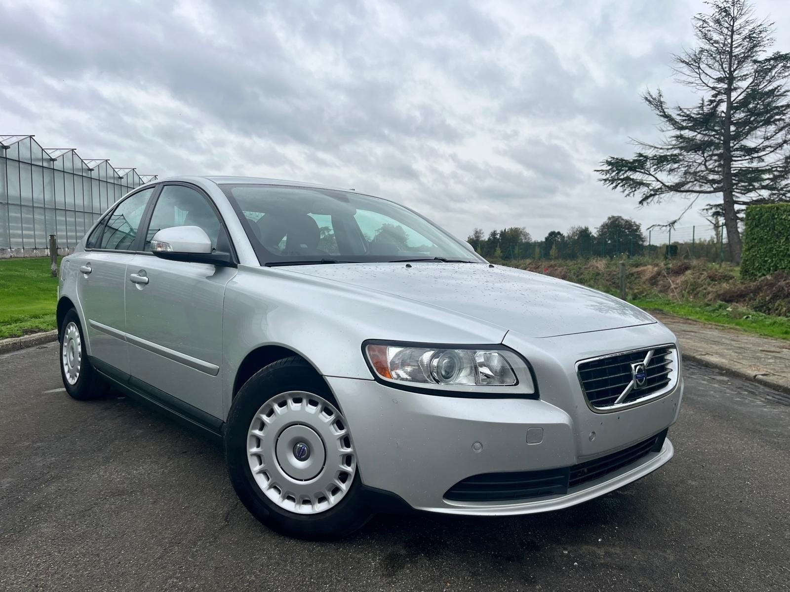 volvo s40 16d 130dkm Navi Pdc Airco Gekeurd VvK, Auto's, Voorwielaandrijving, Stof, ABS, 4 cilinders