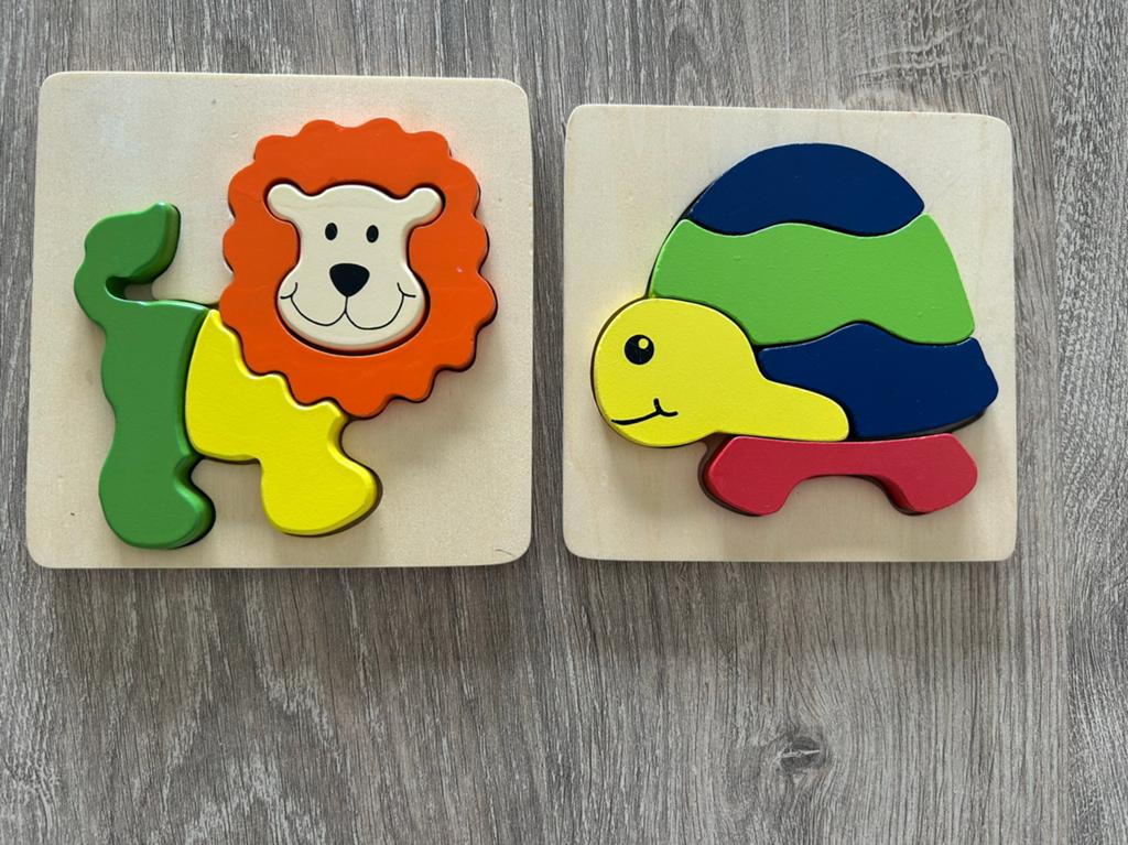 Inlegpuzzels 2 stuks, Kinderen en Baby's, Ophalen, Zo goed als nieuw