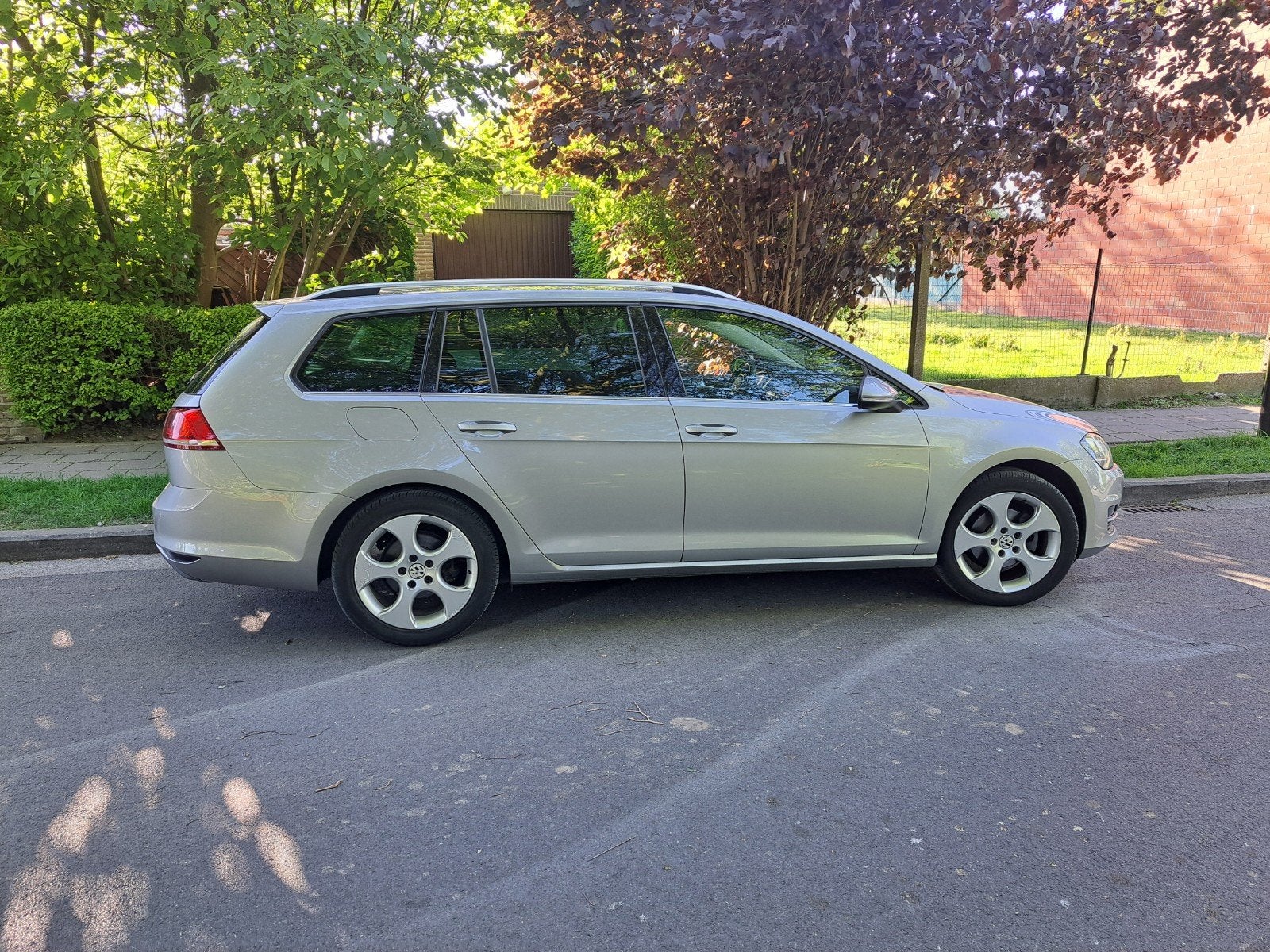 Volkswagen Golf 7 1.4 Benzine. Van 2016. Euro 6B., Voorwielaandrijving, 4 cilinders, Leder en Stof, Beige