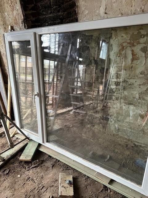 Gratis PVC Raam dubbel glas draai/kip, Ophalen, Gevelraam of Ruit, 160 cm of meer, Zo goed als nieuw