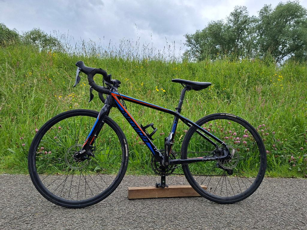 Specialized Merida Mission J 26 inch Racefiets, Fietsen en Brommers, Zo goed als nieuw, Schijfrem, Ophalen, 26 inch of meer
