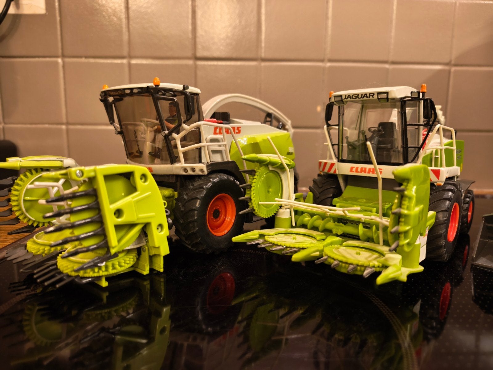 MINIATURES AGRICOLES 1/32, Enlèvement, SIKU