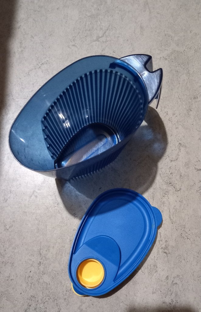 Cuiseur ,mandoline,Pot à sucre & à lait,Gobelet ,tasse Tuppe, Enlèvement, Neuf, Bleu