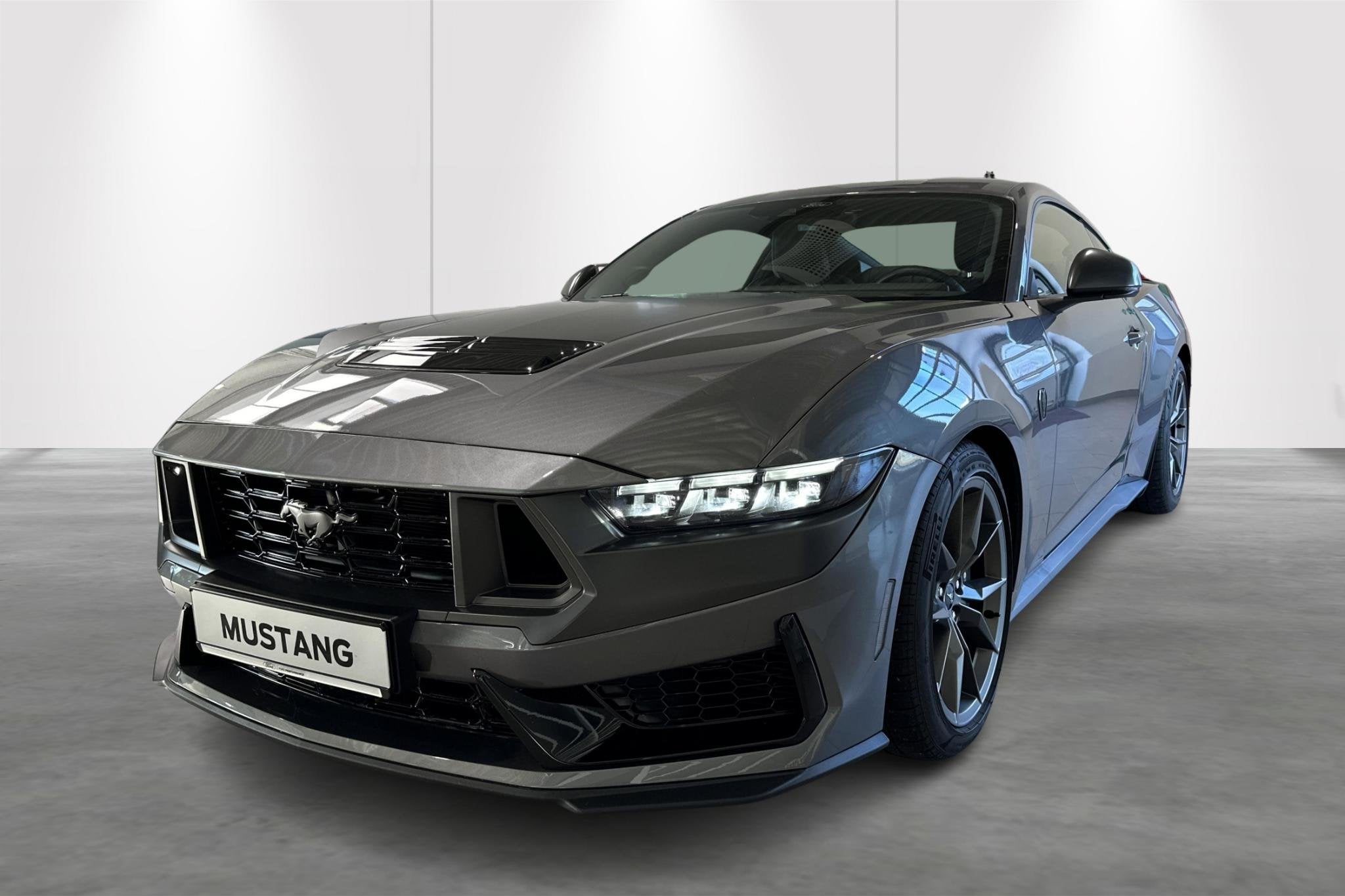 Ford Mustang 5.0i V8 Dark Horse, 4 zetels, 8 cilinders, 334 kW, Mustang