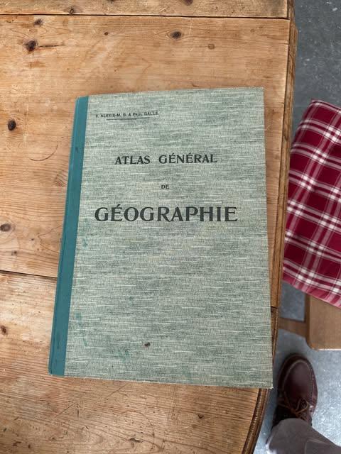 atlas général de géographie Paul Dalle 1930, Livres, Atlas & Cartes géographiques, F. Alexis Paul Dalle, Enlèvement ou Envoi, Comme neuf