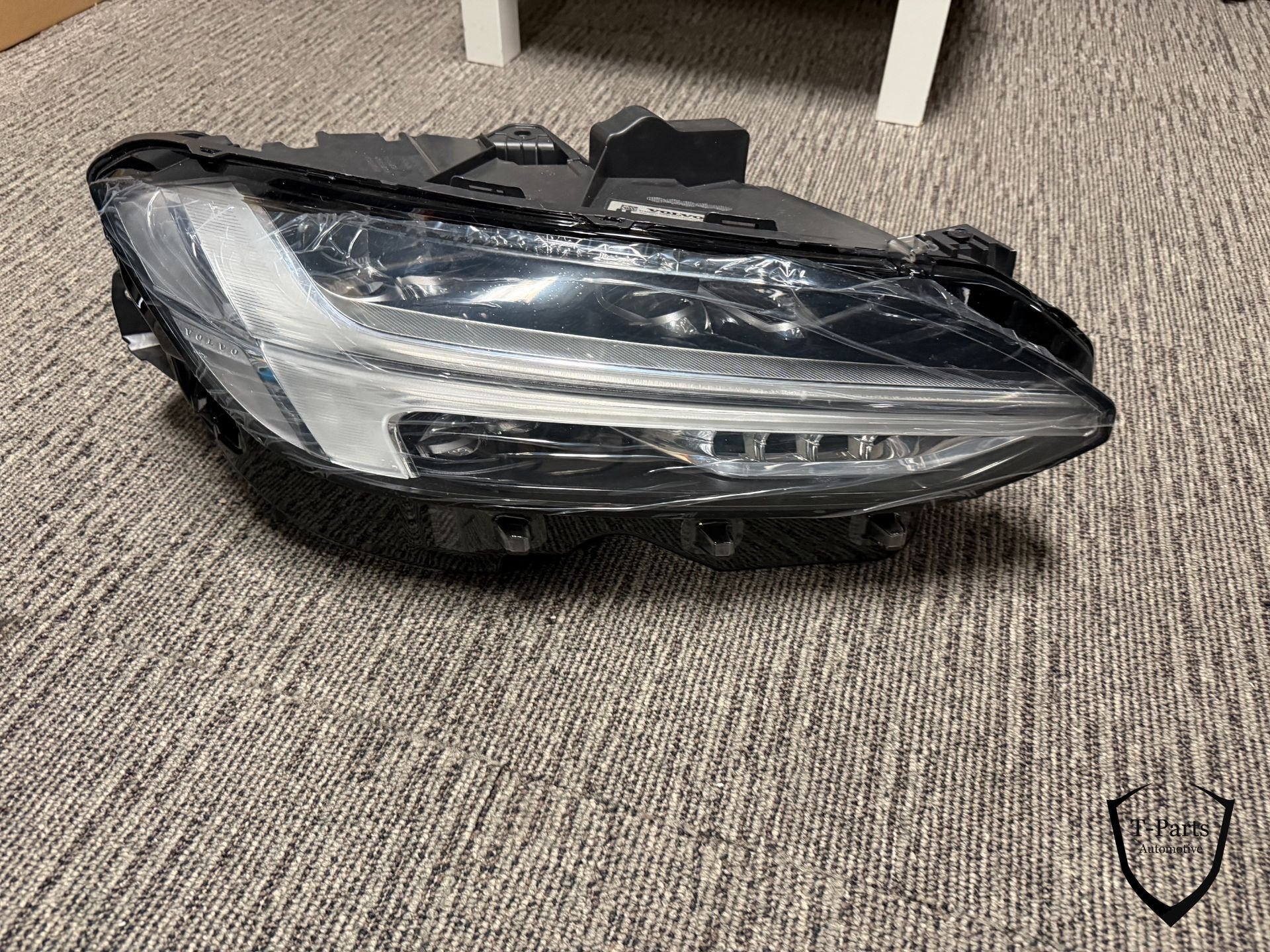 volvo S90 V90 koplamp rechts 31446507 lamp, Auto-onderdelen, Gebruikt, Gunnar Engellaus vag 8
405 31  Gothenburg, SE, Info@volvocars.com