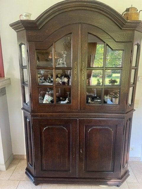 vitrinnekast, Enlèvement