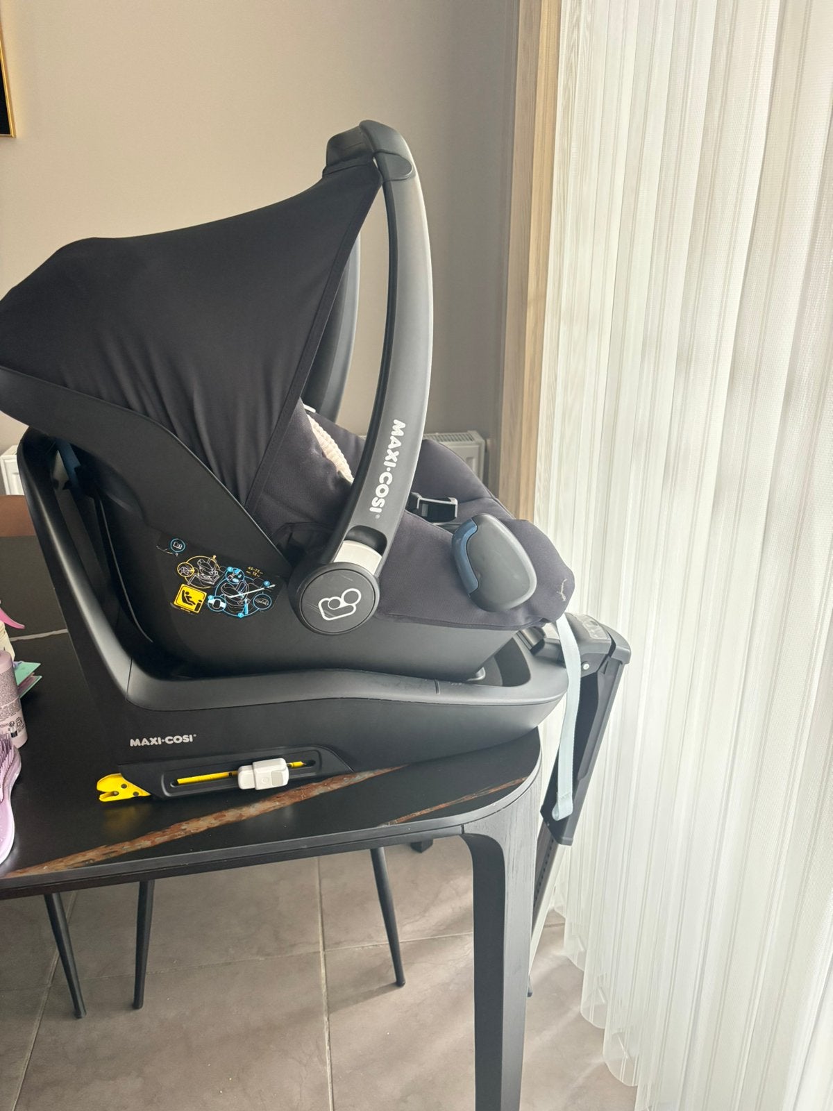 Maxi-Cosi autostoel + FamilyFix One i-Size, Enlèvement ou Envoi, 0 à 18 kg, Utilisé, Isofix