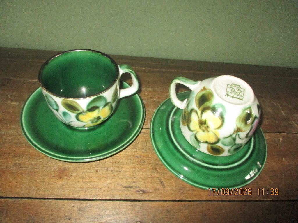 2 tasses + sous tasses Boch, Enlèvement ou Envoi