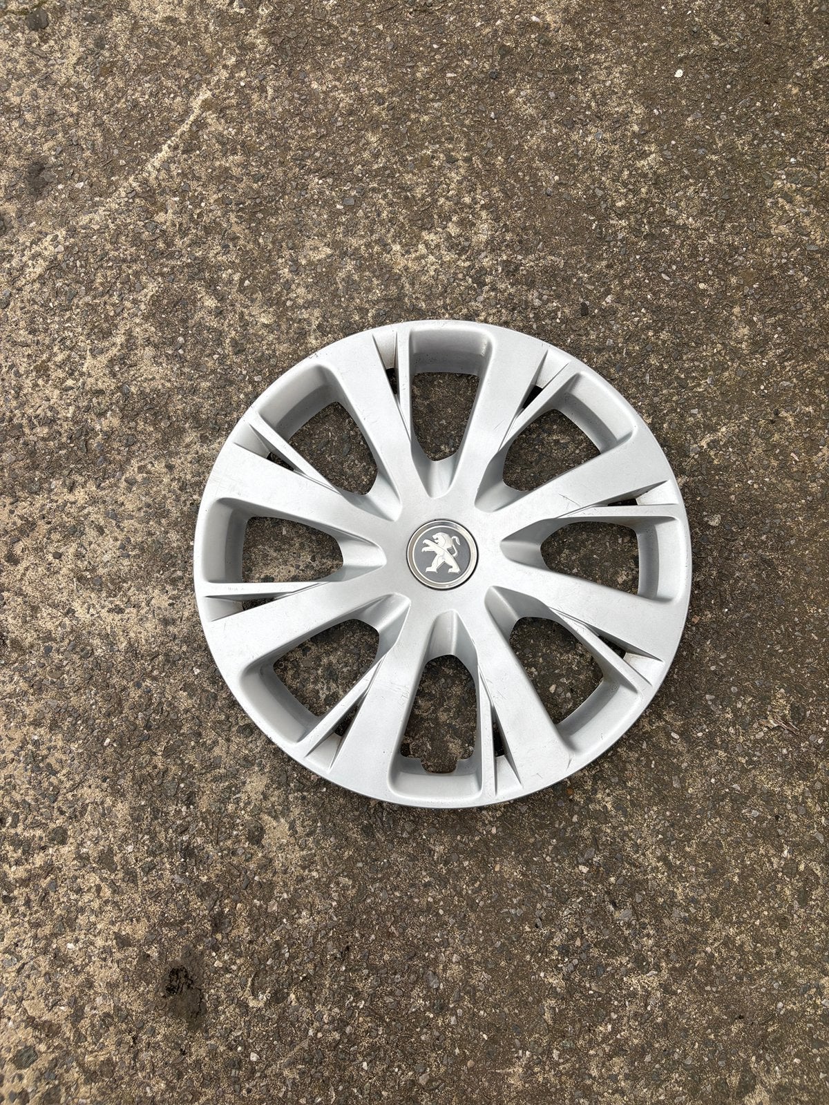 4 enjoliveurs Peugeot 15 pouces d’origine – 9806491477, Autos : Divers, Enlèvement ou Envoi, Comme neuf