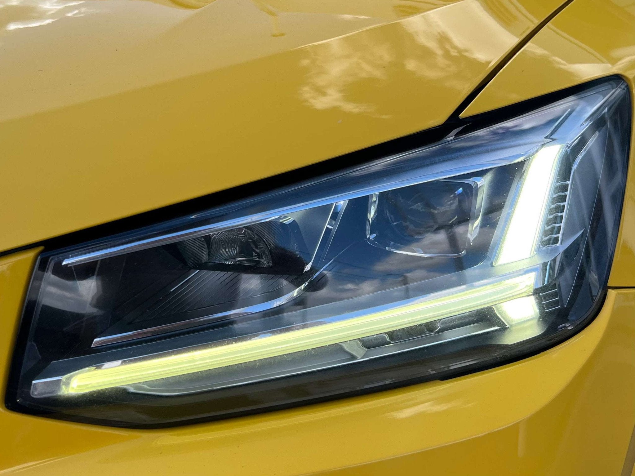 Audi Q2 1.6 TDI S Line Competition / VEGAS YELLOW / Phares L, Autos, 1385 kg, Achat, Entreprise, Jaune