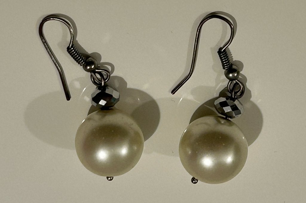 Oorbellen met witte parel en strass-steen, Bijoux, Sacs & Beauté, Enlèvement ou Envoi, Avec strass, Blanc, Neuf