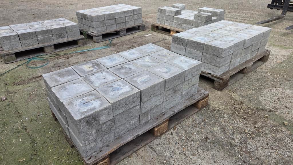 Beton klinkers 218x218x100mm 300st, Enlèvement, Béton, Briques