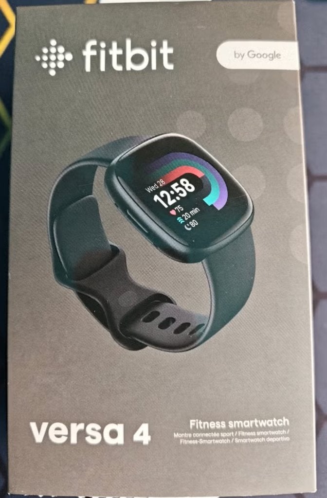 Fitbit versa 4, Handtassen en Accessoires, Smartwatches, Ophalen, Zo goed als nieuw, Fitbit
