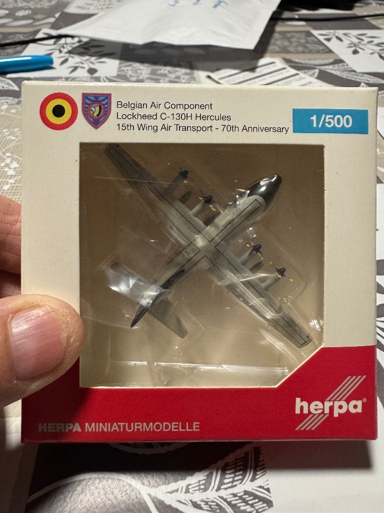 C130 miniatuur, Ophalen of Verzenden, Luchtmacht, Miniatuur of Beeldje