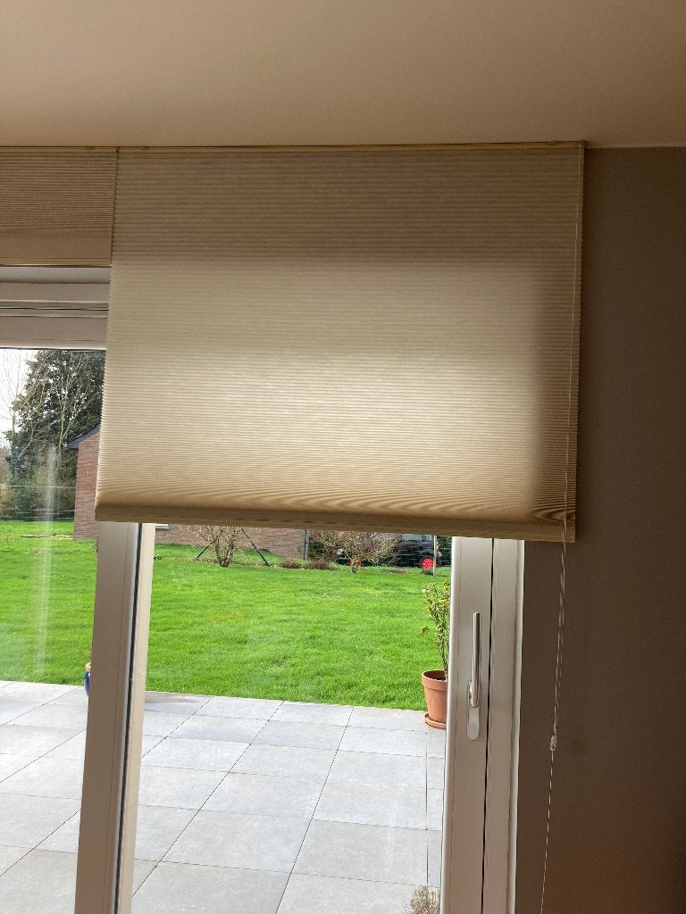 Store en tissu, Autres types, Comme neuf, Enlèvement, Commande par cordon