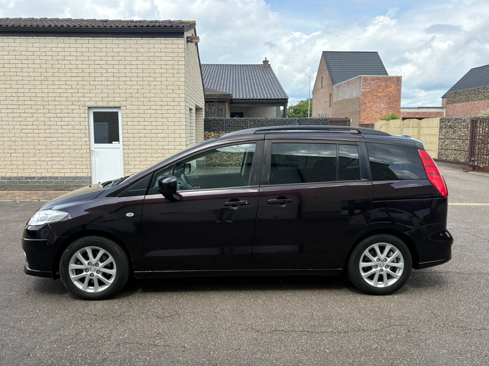 Mazda 5 2.0 CDVi – 7 Zitplaatsen – 149.669 km, Auto's, 1998 cc, Zwart, Bruin, 7 zetels