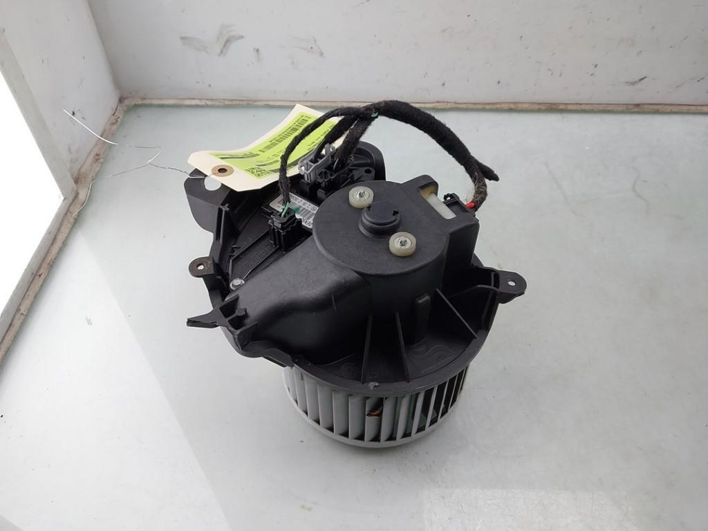 VENTILATEUR RADIATEUR MOTEUR Fiat Punto Evo (199), FCA Germany GmbH, IPC D1-09 Bahnhofsplatz
65423  Rüsselsheim am Main, DE, Utilisé