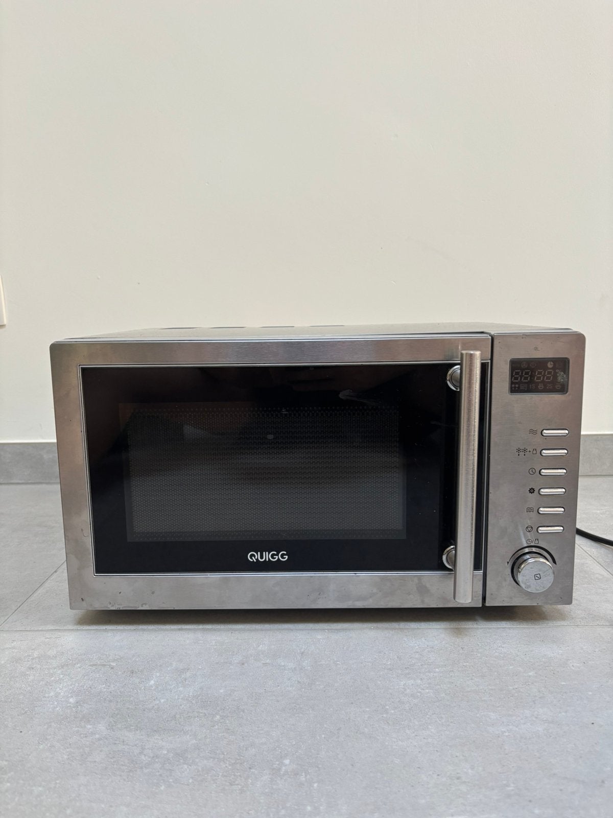 Quigg microgolfoven/magnetron, Elektronische apparatuur, Microgolfovens, Ophalen, Microgolfoven, Grill, Zo goed als nieuw