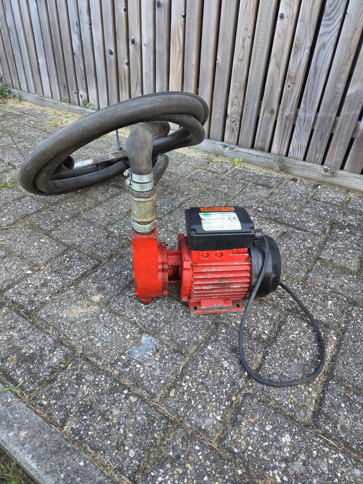 vloeistofpomp met pistool, Ophalen