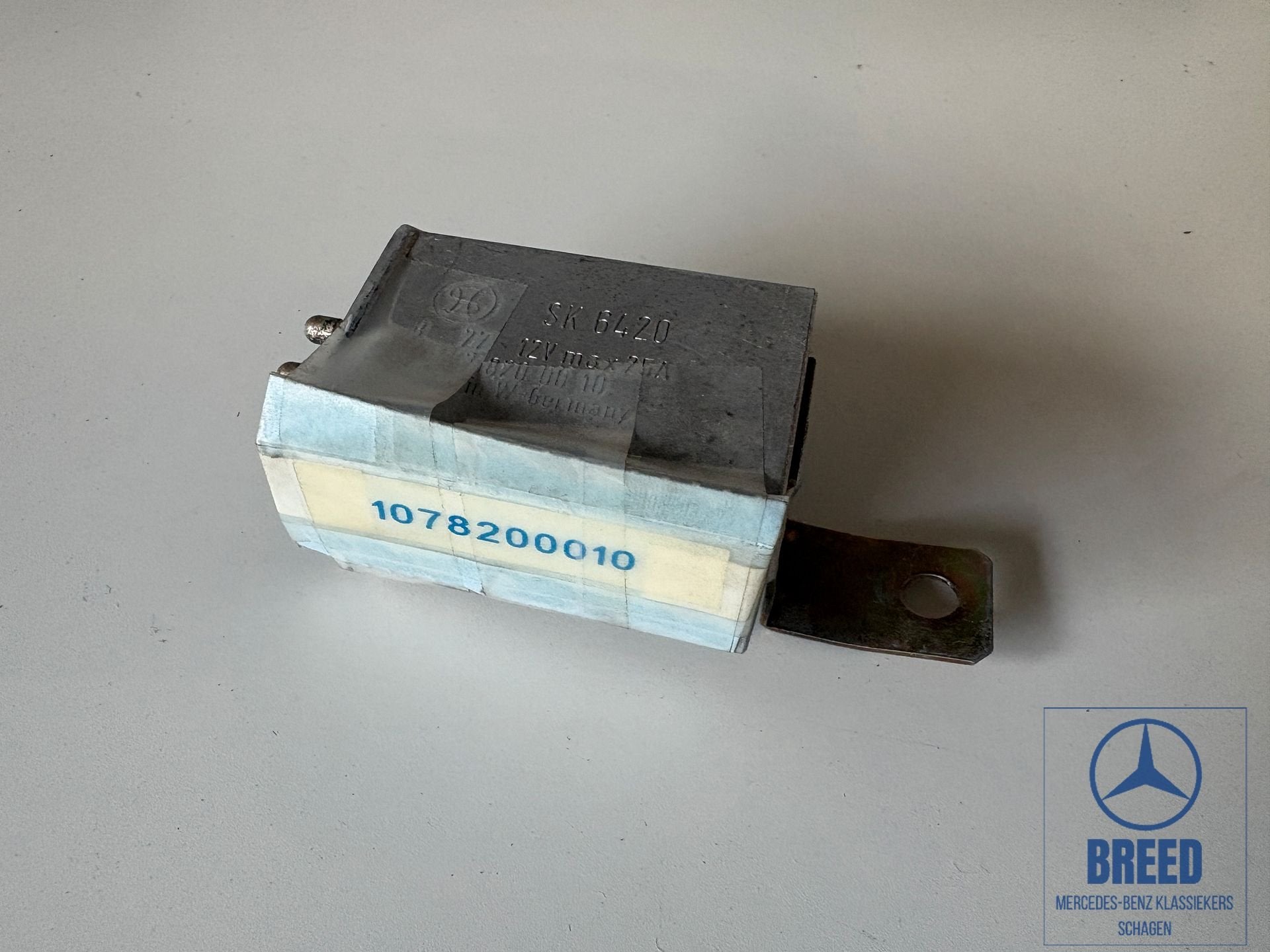 NOS relais achterruitverwarming Mercedes-Benz R107 W123 W126, -, Nieuw, Ophalen of Verzenden, -