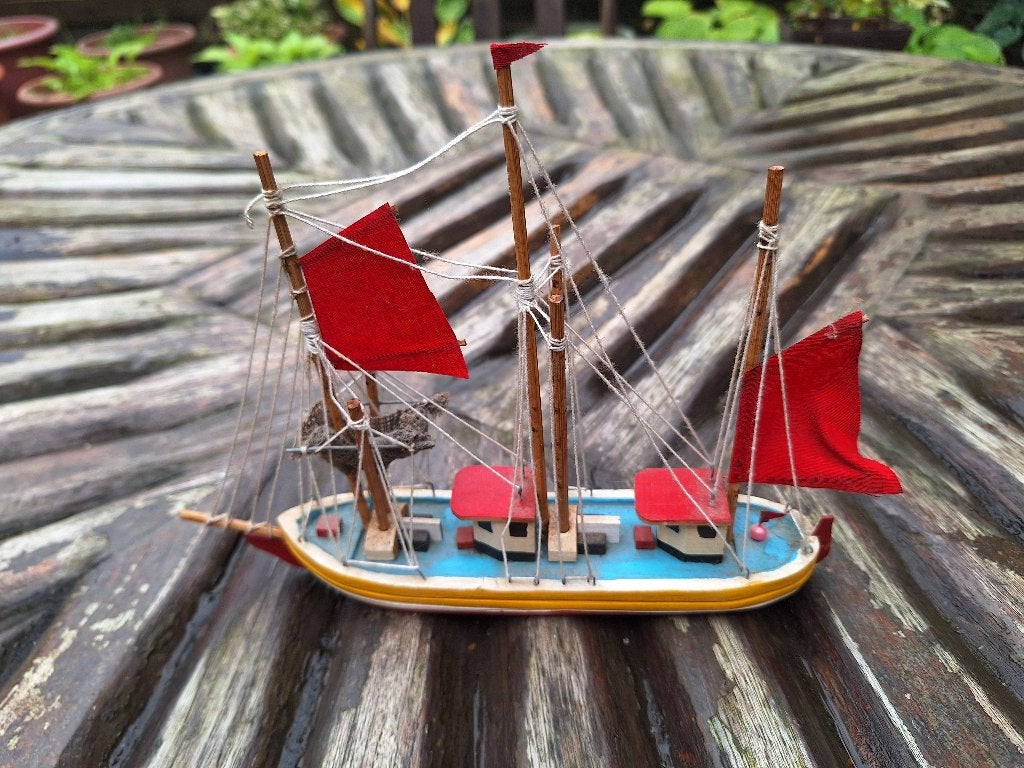 Modèle de bateau de pêche, Enlèvement, Utilisé, 1:200 ou moins, Autres marques