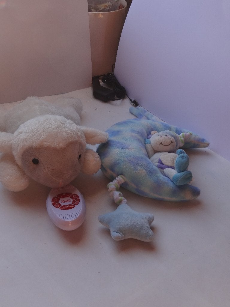 Knuffels baby met slaapmelodie, Kinderen en Baby's, Speelgoed | Knuffels en Pluche, Ophalen of Verzenden, Met geluid