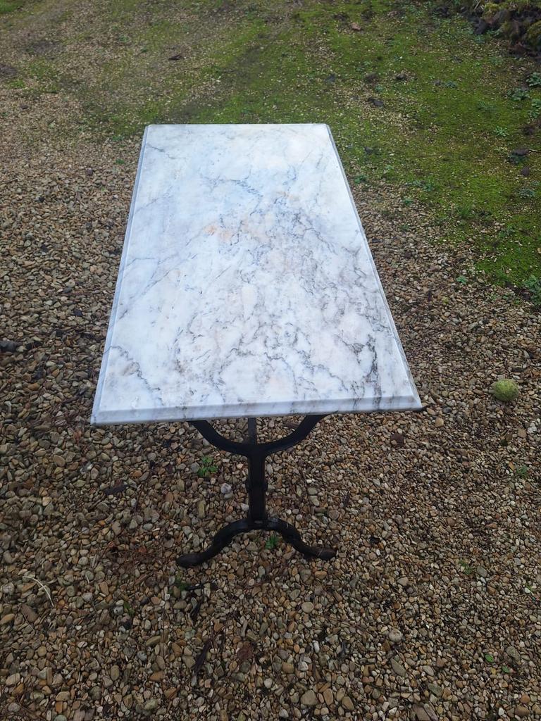 Table de bistro en marbre, Enlèvement, Comme neuf