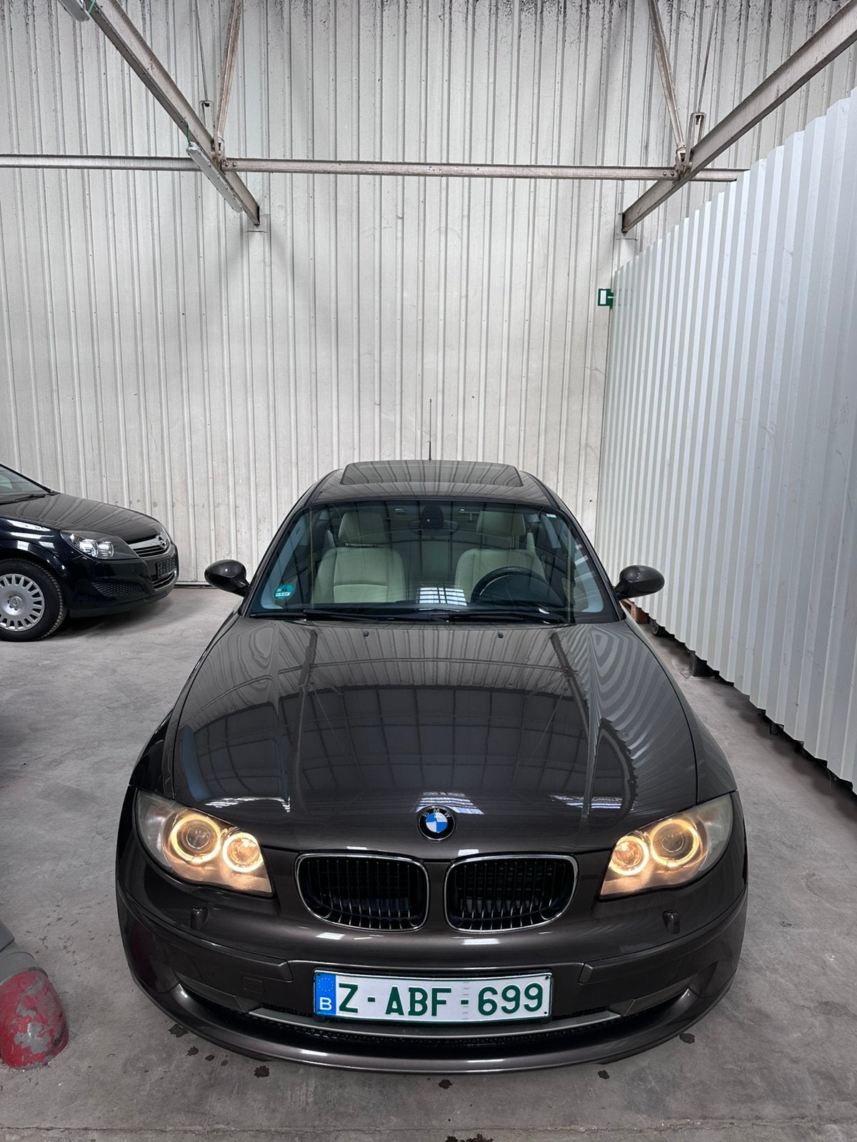 BMW 116i | MPACK | LEDER | XENON | SENSOREN | SHADOWLINE, Cuir, Argent ou Gris, Achat, Entreprise