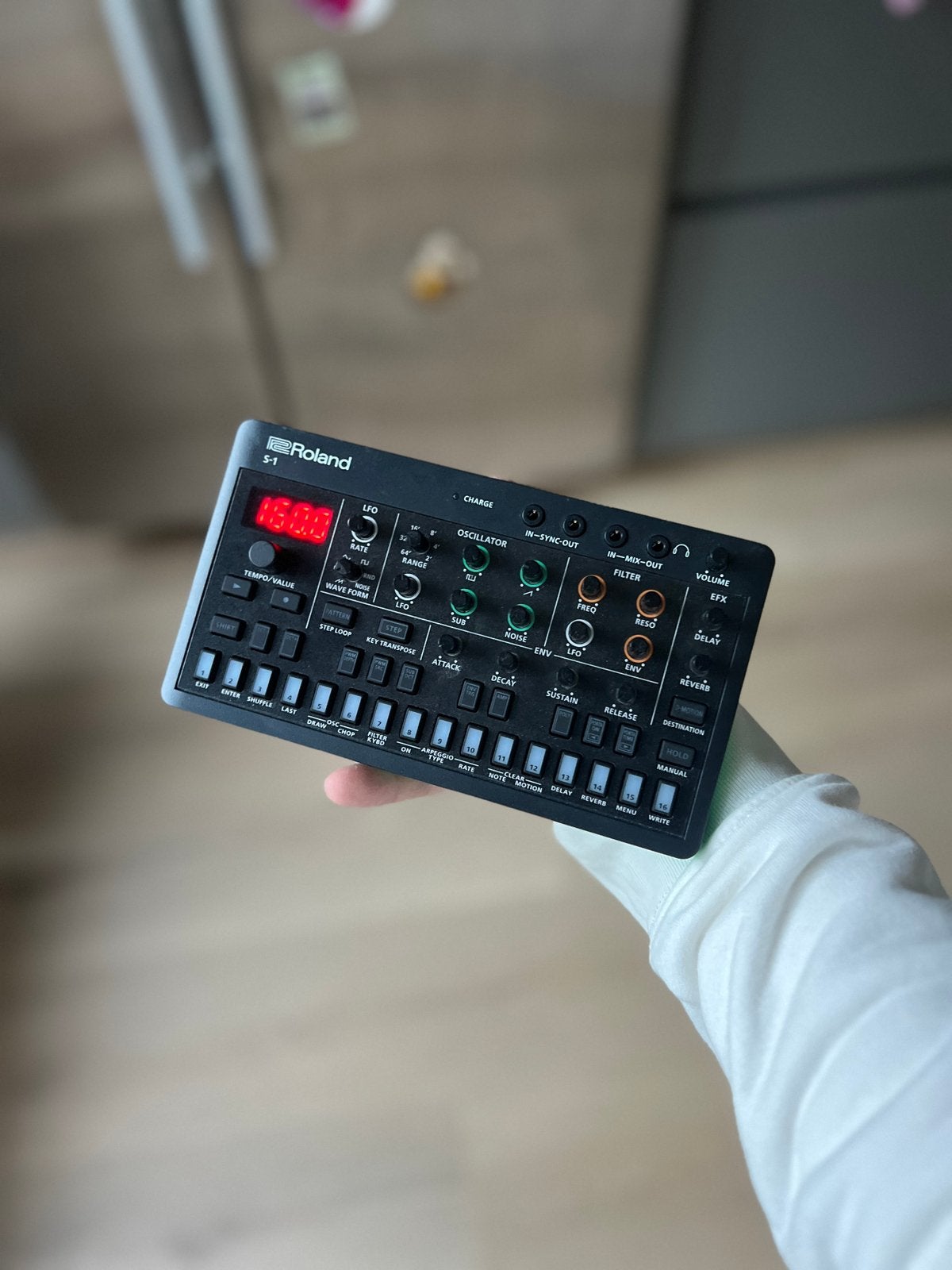 Roland aria s-1 synth, Muziek en Instrumenten, Ophalen of Verzenden, Zo goed als nieuw, Roland