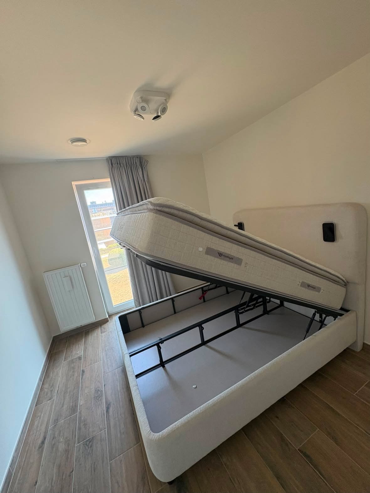 Luxe boxspring – zeer goede staat, Ophalen, Beige