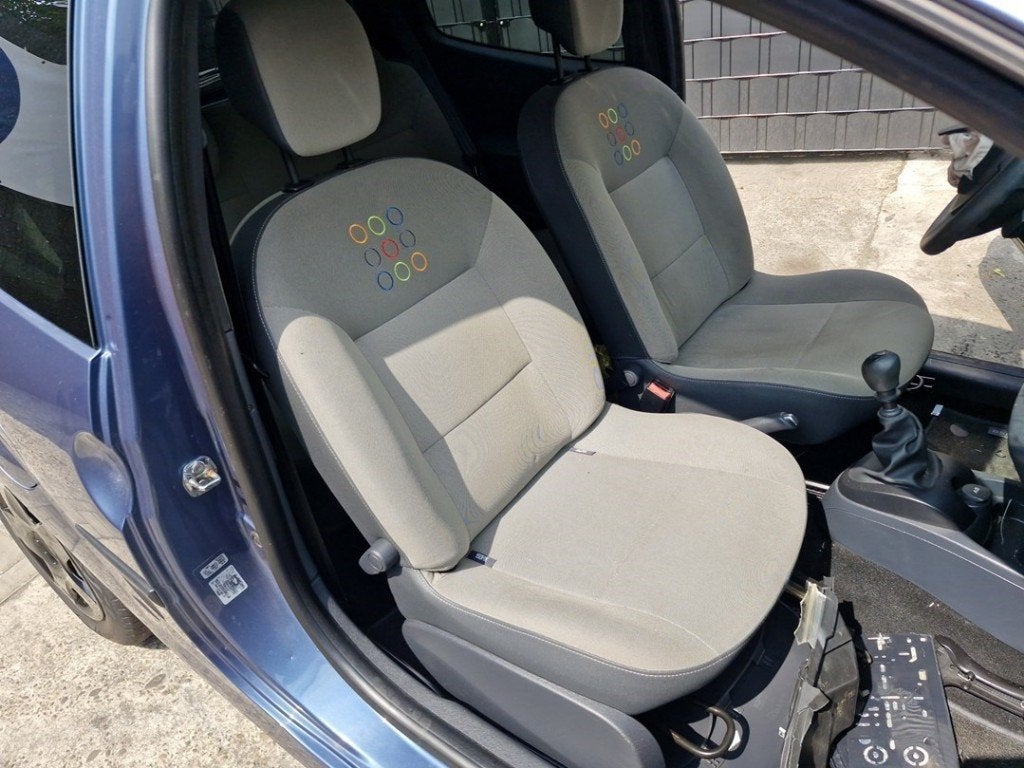 SIEGE AVANT DROIT ( PASSAGER ) Renault Twingo II (CN), Renault, Utilisé, Peter-Huppertz-Straße 5
51063  Köln, DE, Dialog.deutschland@renault.de