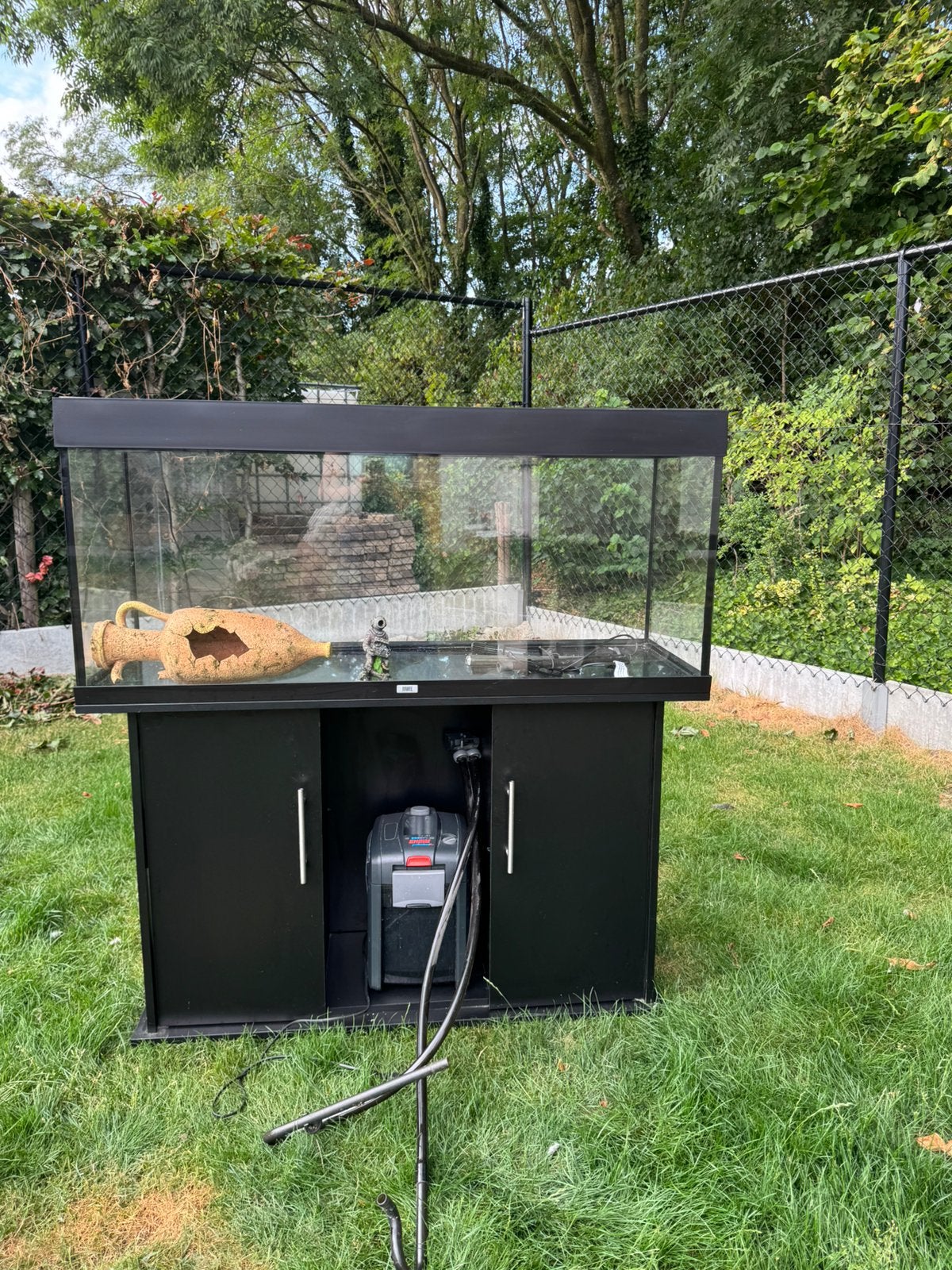 Aquarium Juwel 240 litres avec filtre extérieur et armoire, Aquarium vide, Comme neuf, Enlèvement, Chauffage