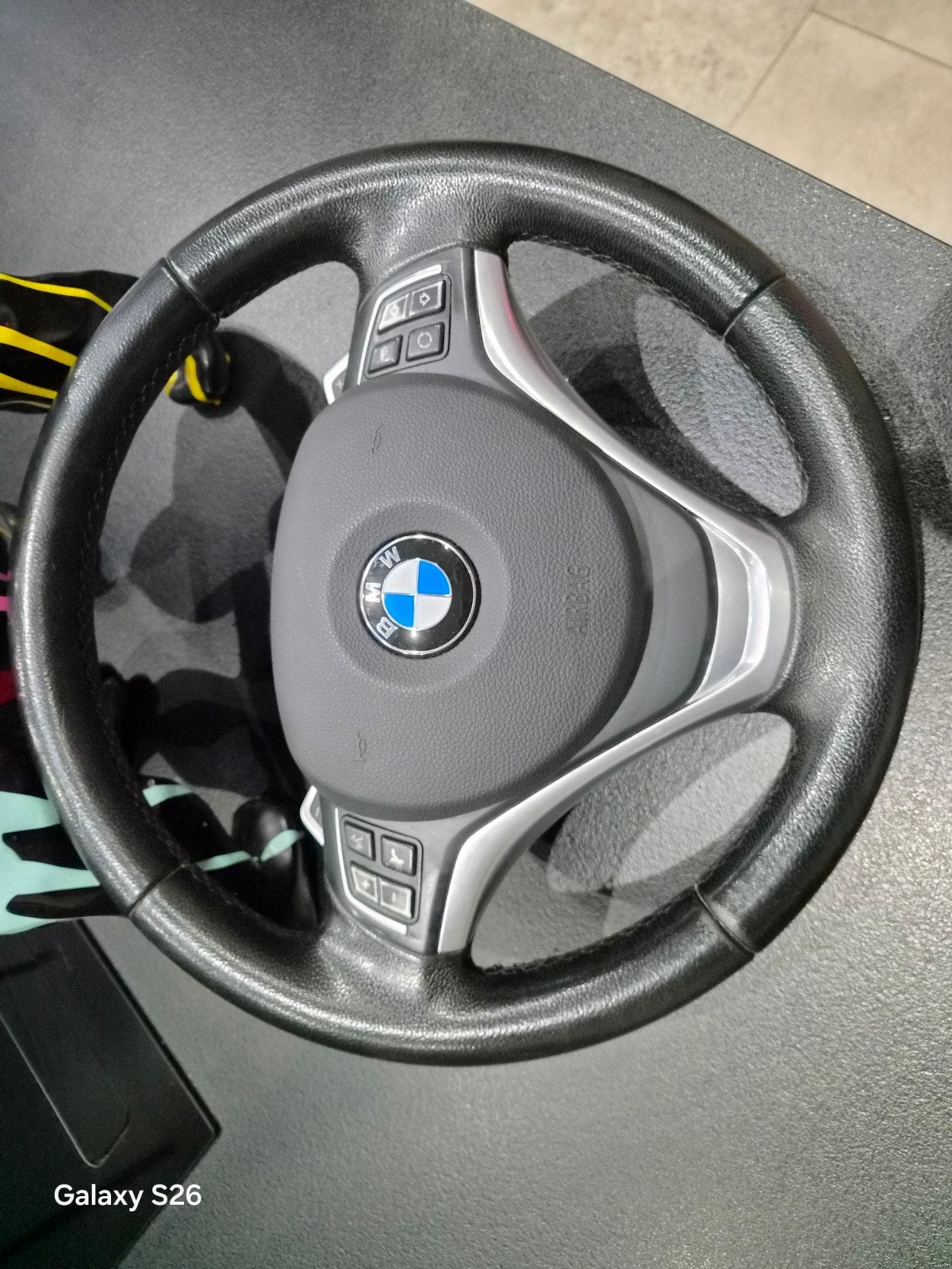 volant avec palette sport bmw serie e81 e82 e87 e88 e90 e9x, Autos : Pièces & Accessoires, Enlèvement, Neuf, BMW