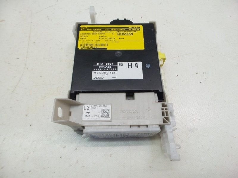 ORDINATEUR UNITE COMMANDE ELECTRONIQUE Yaris III (P13), Utilisé, Toyota