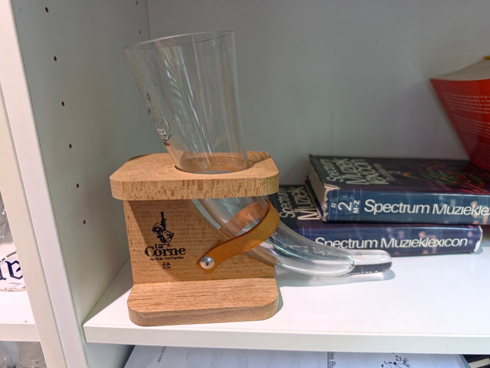 glas la corne, Ophalen