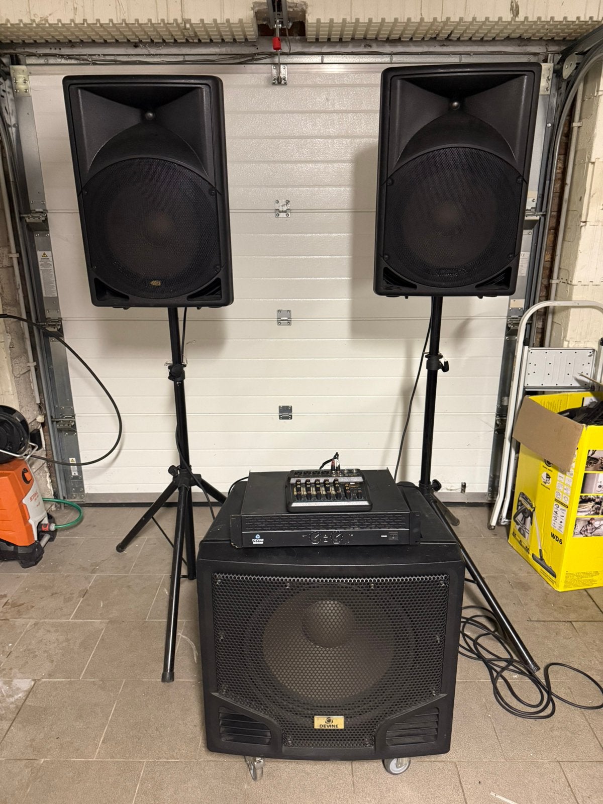 Sono (enceintes jbsystems + subwoofer actif devine), Enlèvement, Utilisé, 1000 watts ou plus, Sono