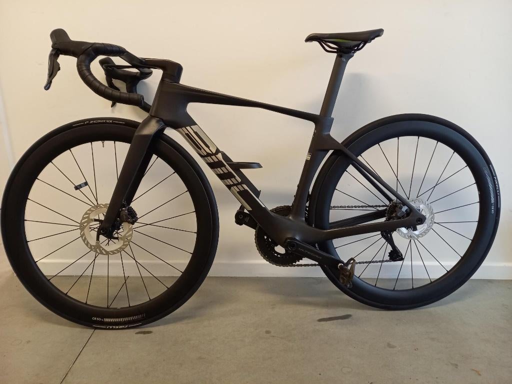 BMC Teammachine R01 FOUR Model 2026, Fietsen en Brommers, 28 inch, Carbon, Zo goed als nieuw, Meer dan 20 versnellingen