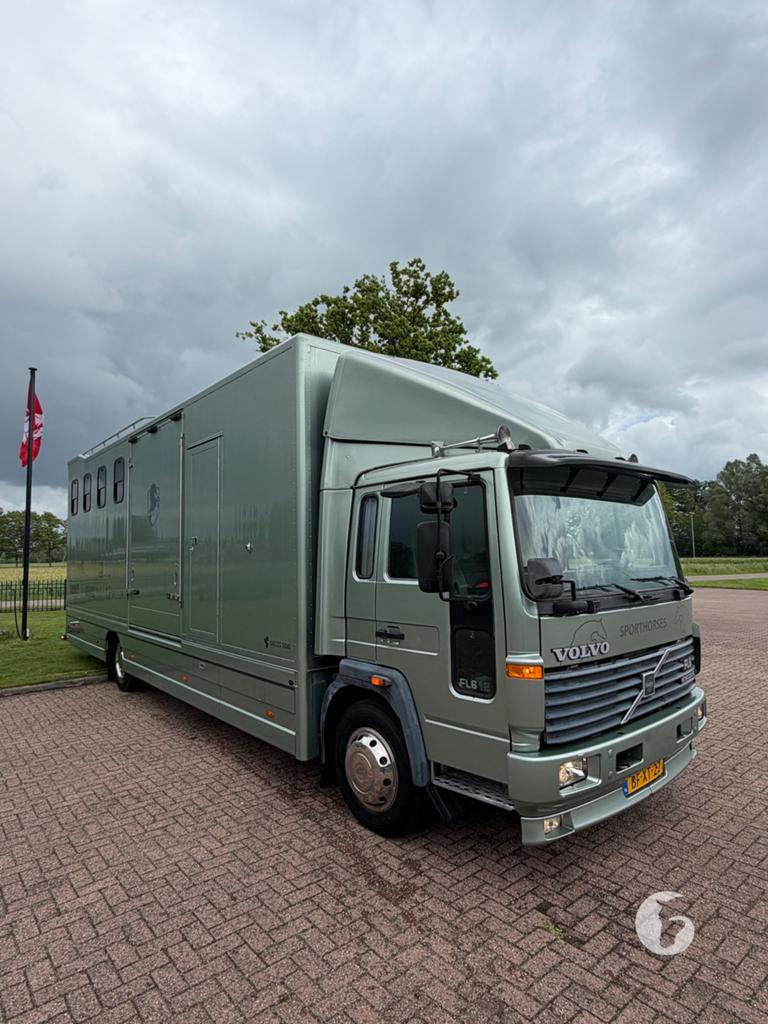Prachtige alu Volvo Paardenvrachtwagen 6-7 paards!, Ophalen