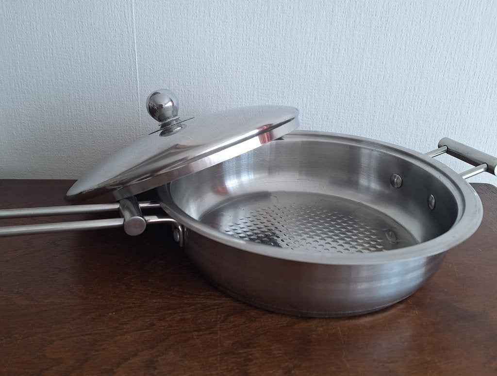 Vintage stainlees steel pan met deksel  merk Bavary, Ophalen of Verzenden, Zo goed als nieuw, Overige materialen