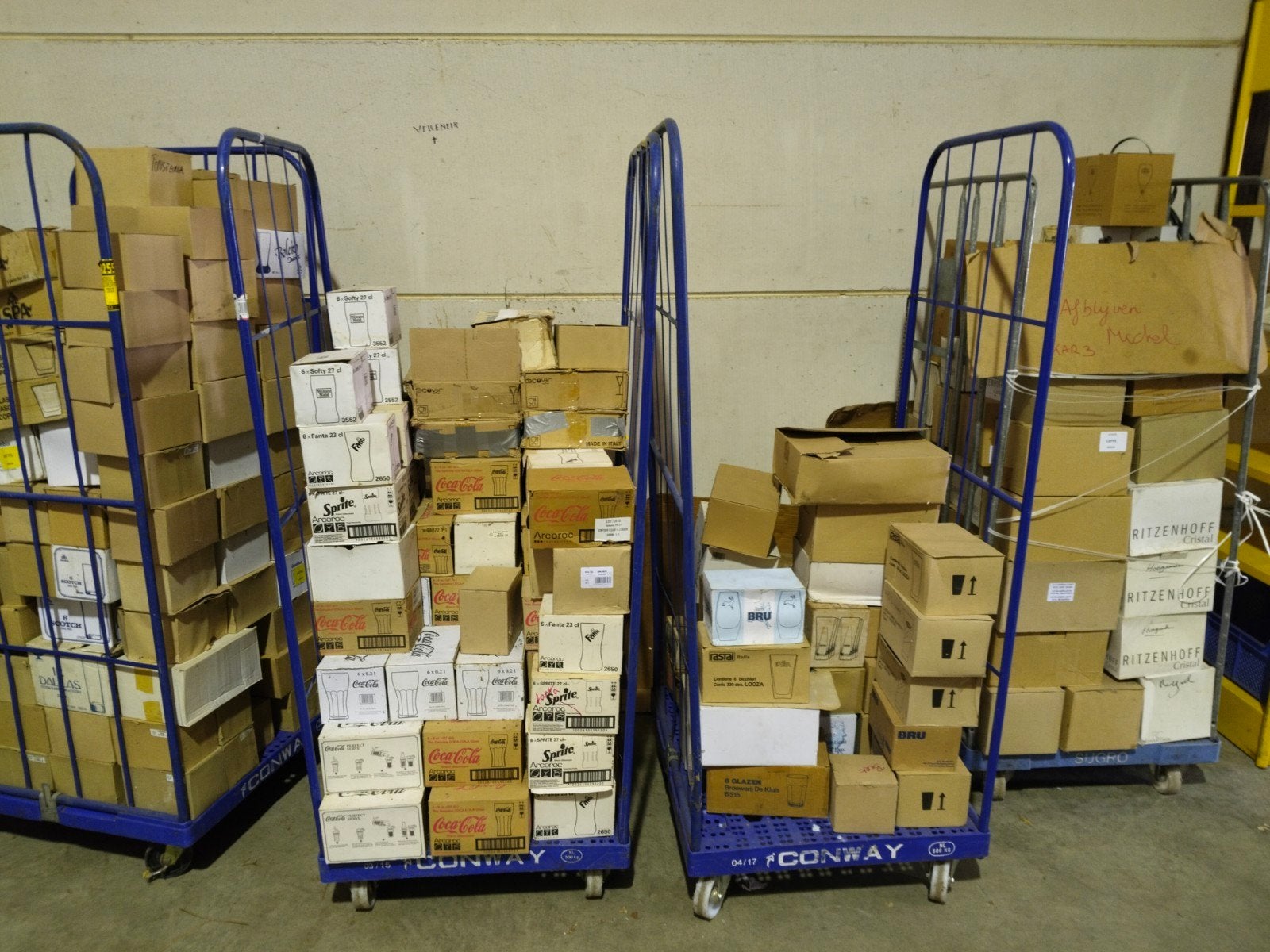 1500 glazen, bier en frisdrank, Collections, Verres & Petits Verres, Enlèvement